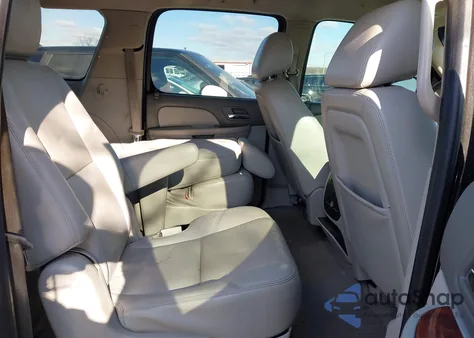 2014 Chevrolet Suburban 1500 Lt z USA, uszkodzony, nr VIN 1GNSCJE09ER210072